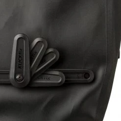 AGU Shelter Clean Sacoche simple M, rouge -Sacoches Velo Boutique agu shelter clean single pannier bag m black 3