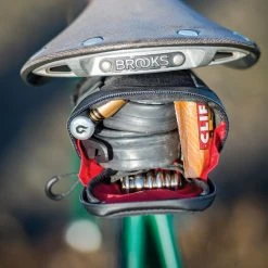 Blackburn Grid Sac de selle M -Sacoches Velo Boutique blackburn grid seat bag m 4