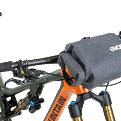 EVOC Handlebar Pack Boa L, gris -Sacoches Velo Boutique evoc handlebar pack boa l carbon grey 4 1