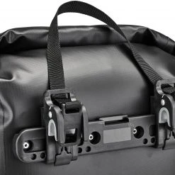 Red Cycling Products 7l Sac de transport étanche, noir 9 Red Cycling Products 7l Sac de transport étanche, noir -Sacoches Velo Boutique red cycling products rk6202 carry bag black 4