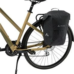 VAUDE Road Master Roll-It Luminum Sacoche arrière, vert 11 VAUDE Road Master Roll-It Luminum Sacoche arrière, vert -Sacoches Velo Boutique vaude road master roll it luminum rear pannier black 6