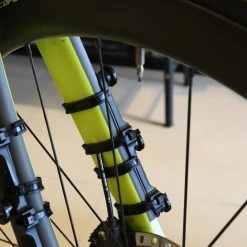 WOHO Gorilla Clip Support, noir 5 WOHO Gorilla Clip Support, noir -Sacoches Velo Boutique woho gorilla clip mount black 3